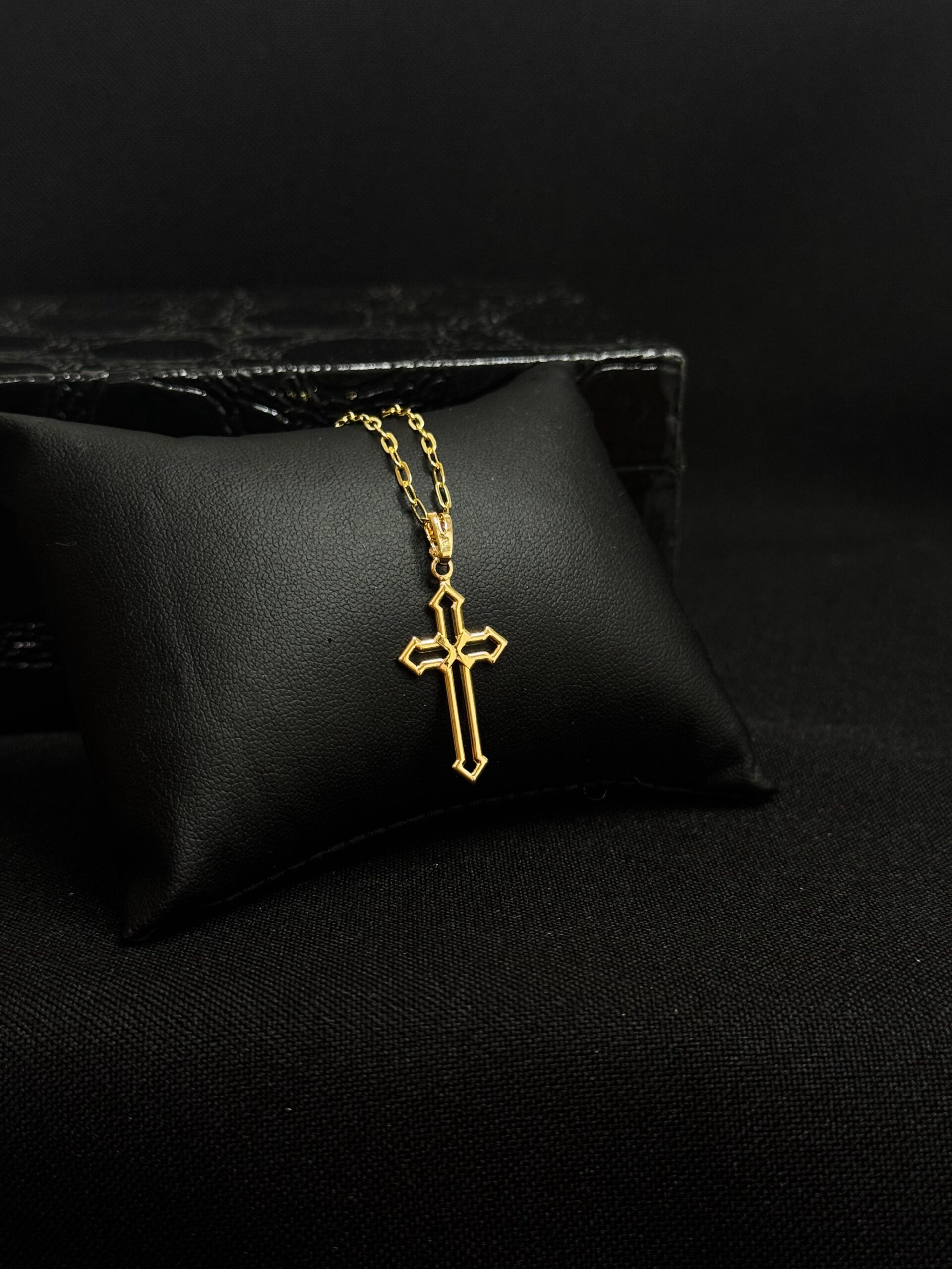 Corrente masculina  crucifixo