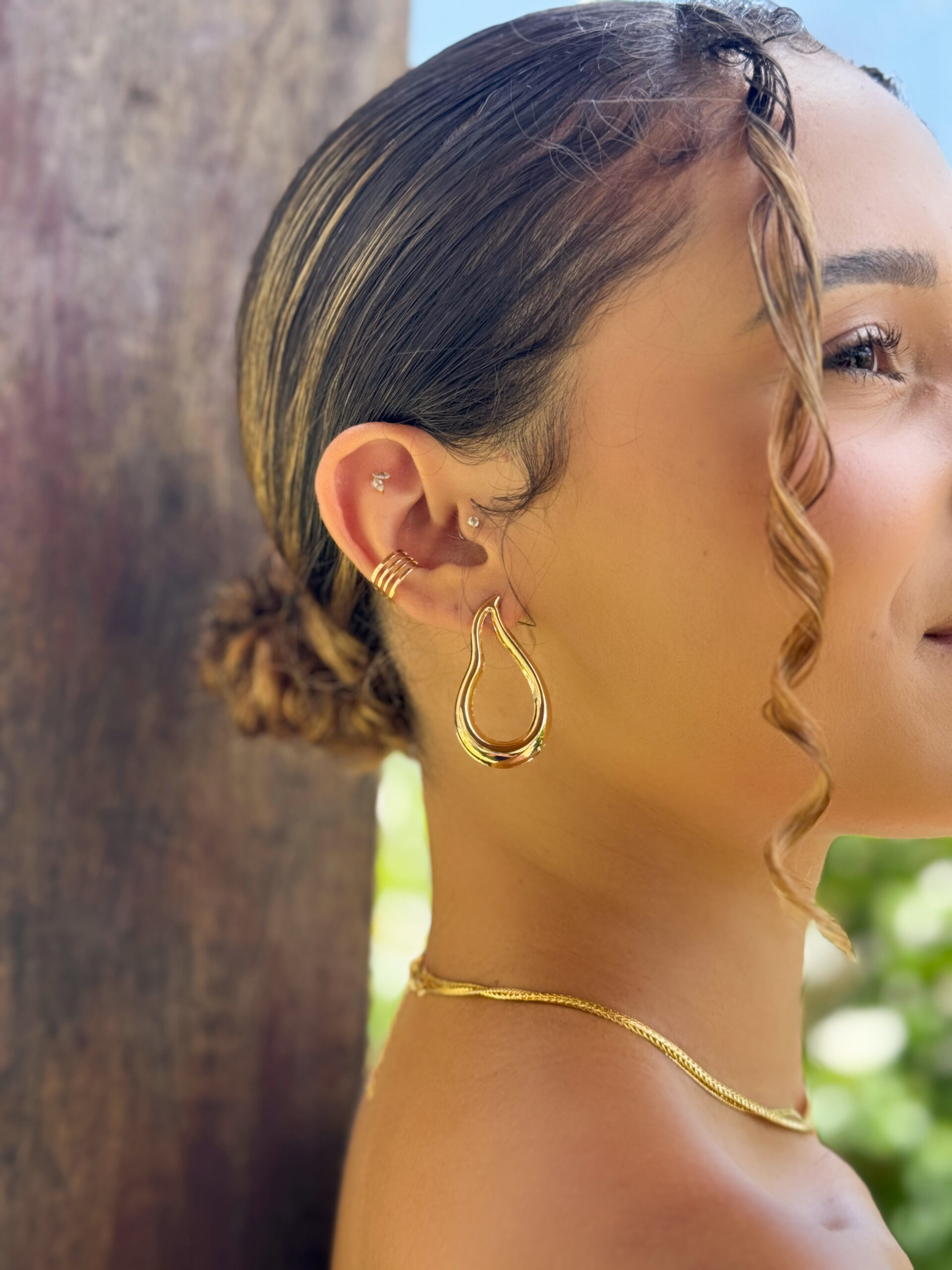 Brinco Gota Dourada Clássica