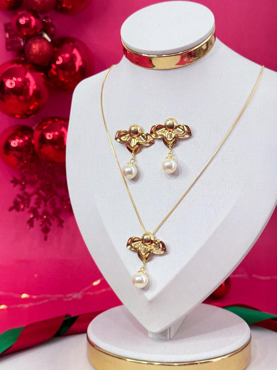 Conjunto martelado com pérola