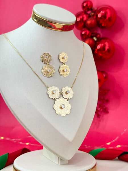Conjunto Encanto Dourado