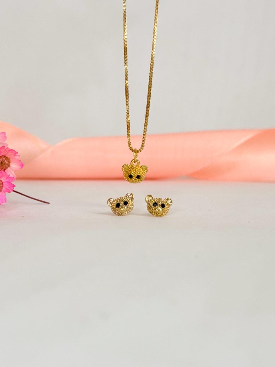 Conjunto infantil ursinho detalhado