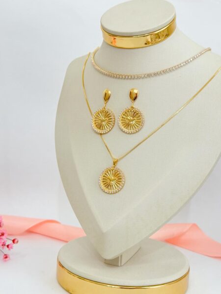 Conjunto Espírito Santo Radiante
