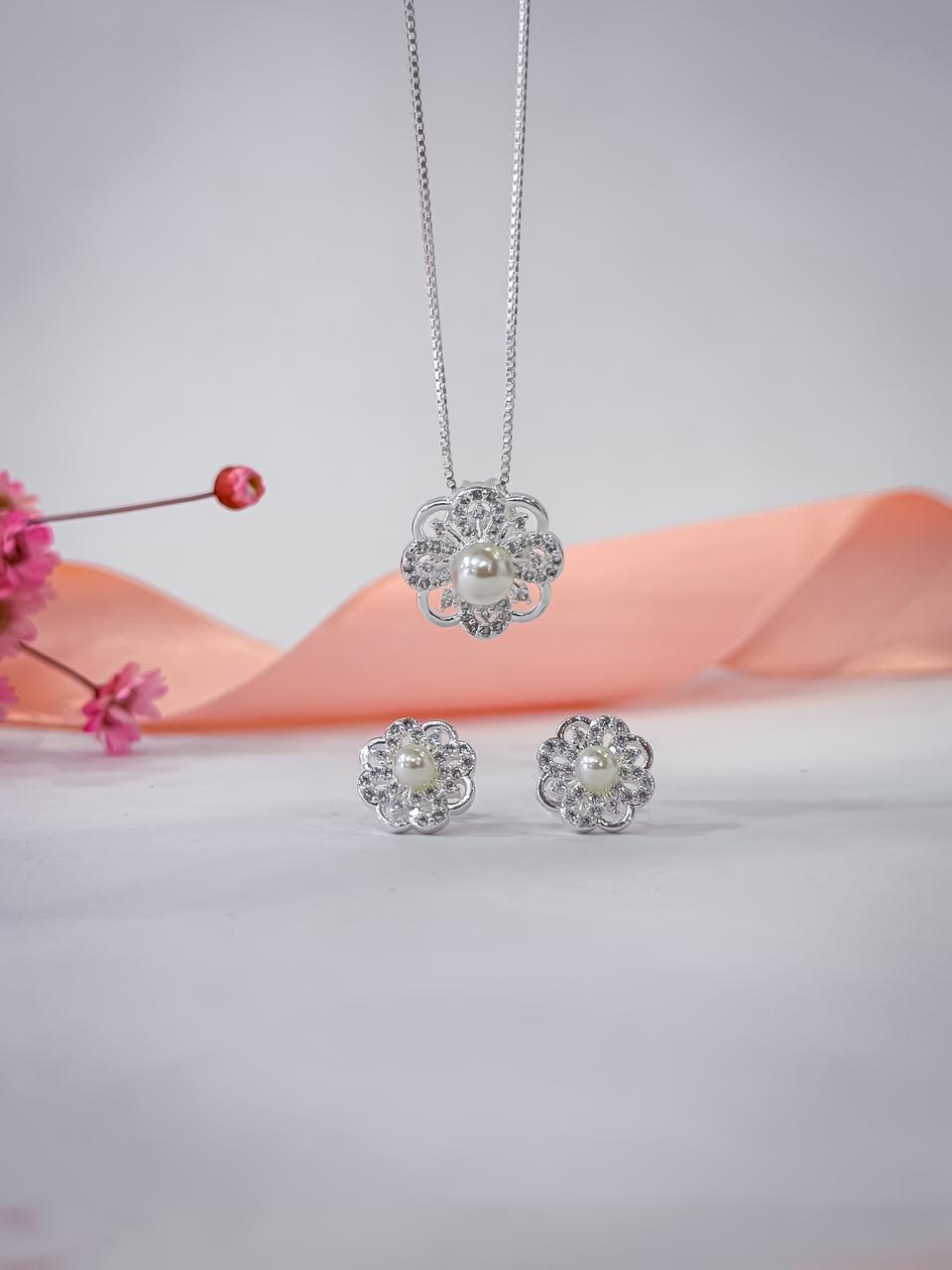 Conjunto Flor com Pérola
