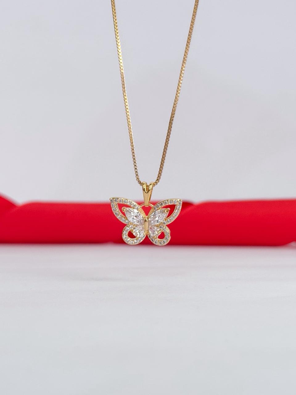 Colar borboleta dourado