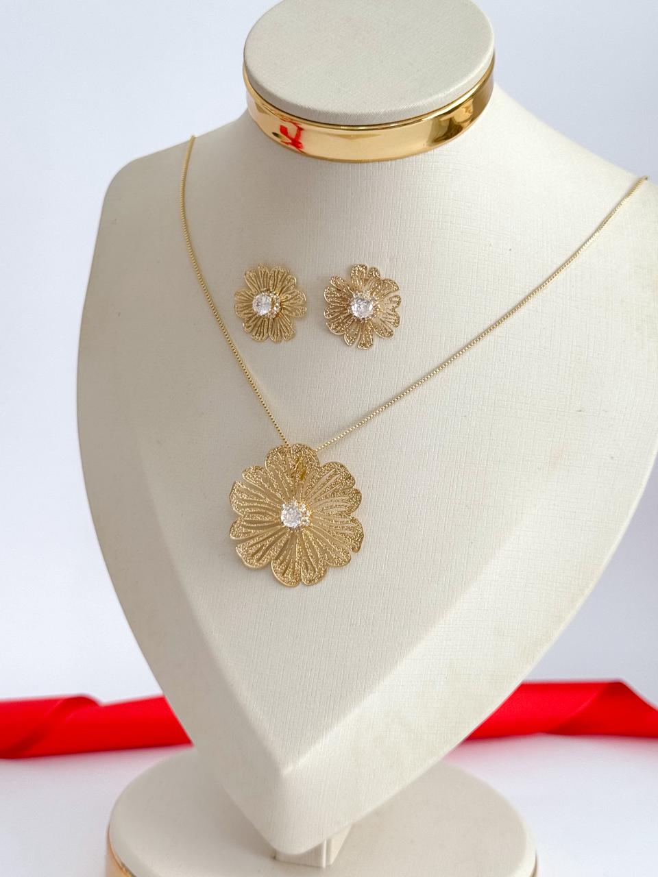 Conjunto Flor Radiante ✨
