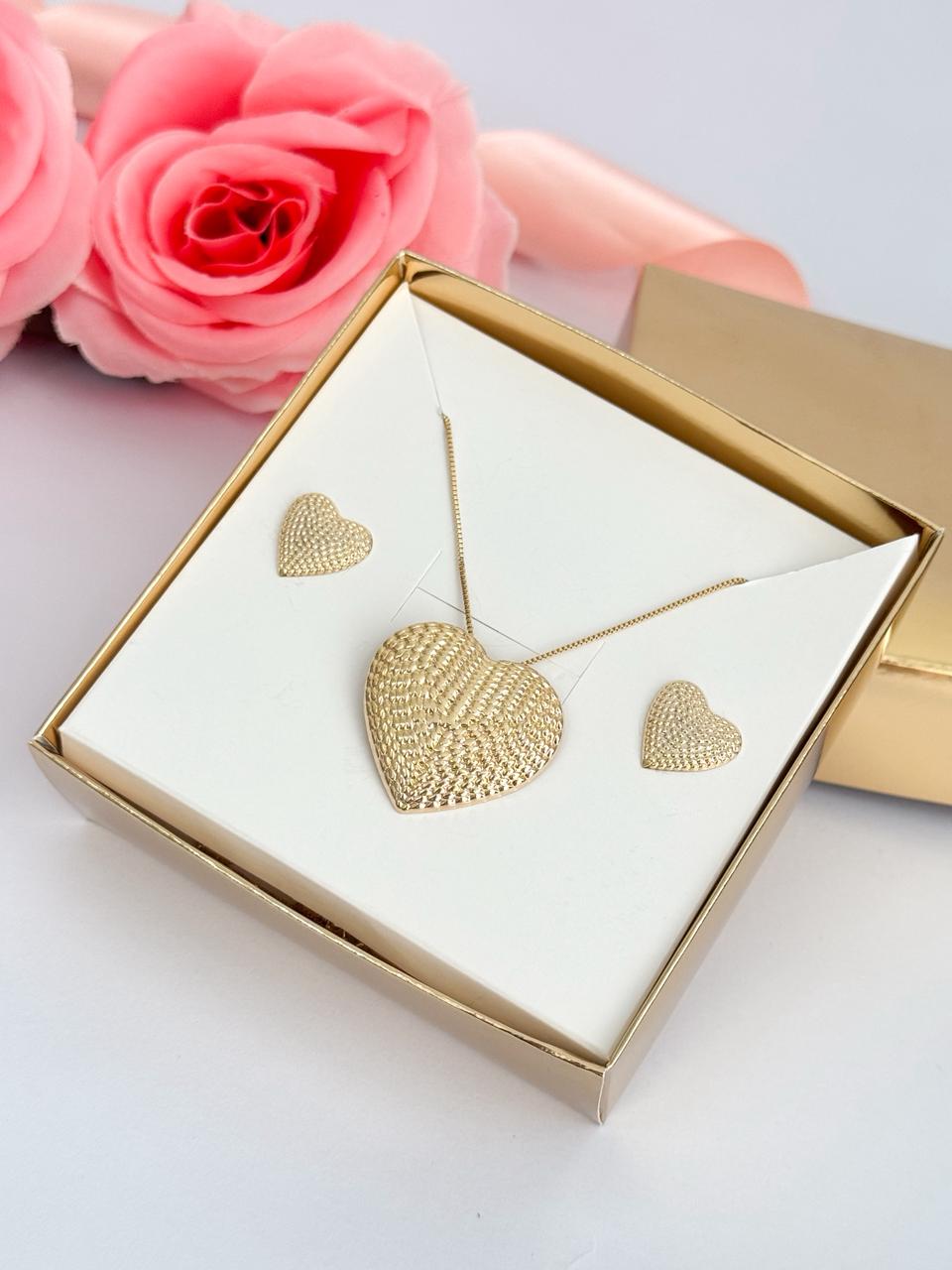 Conjunto coração detalhado