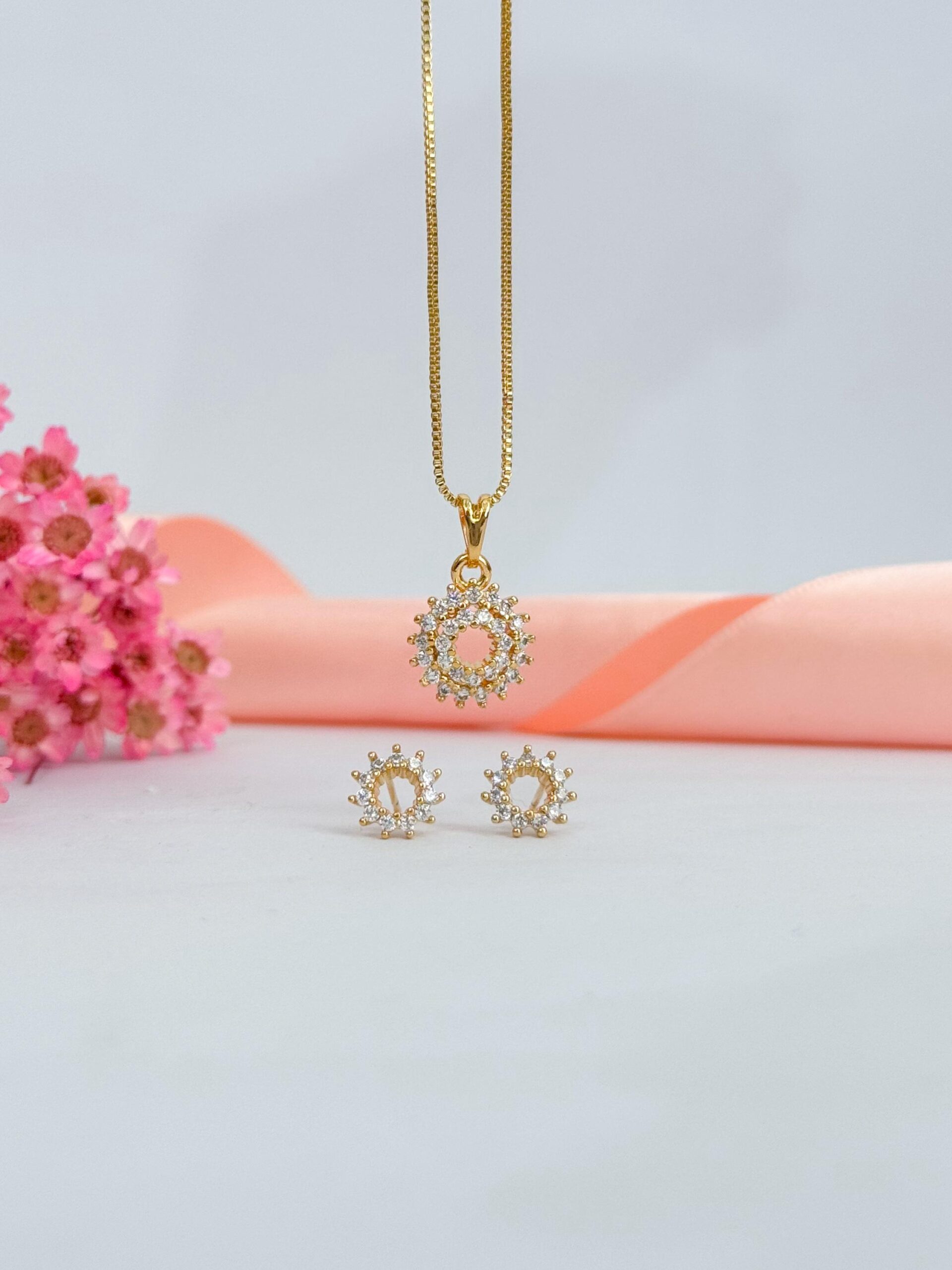 Conjunto Radiante Cravejado