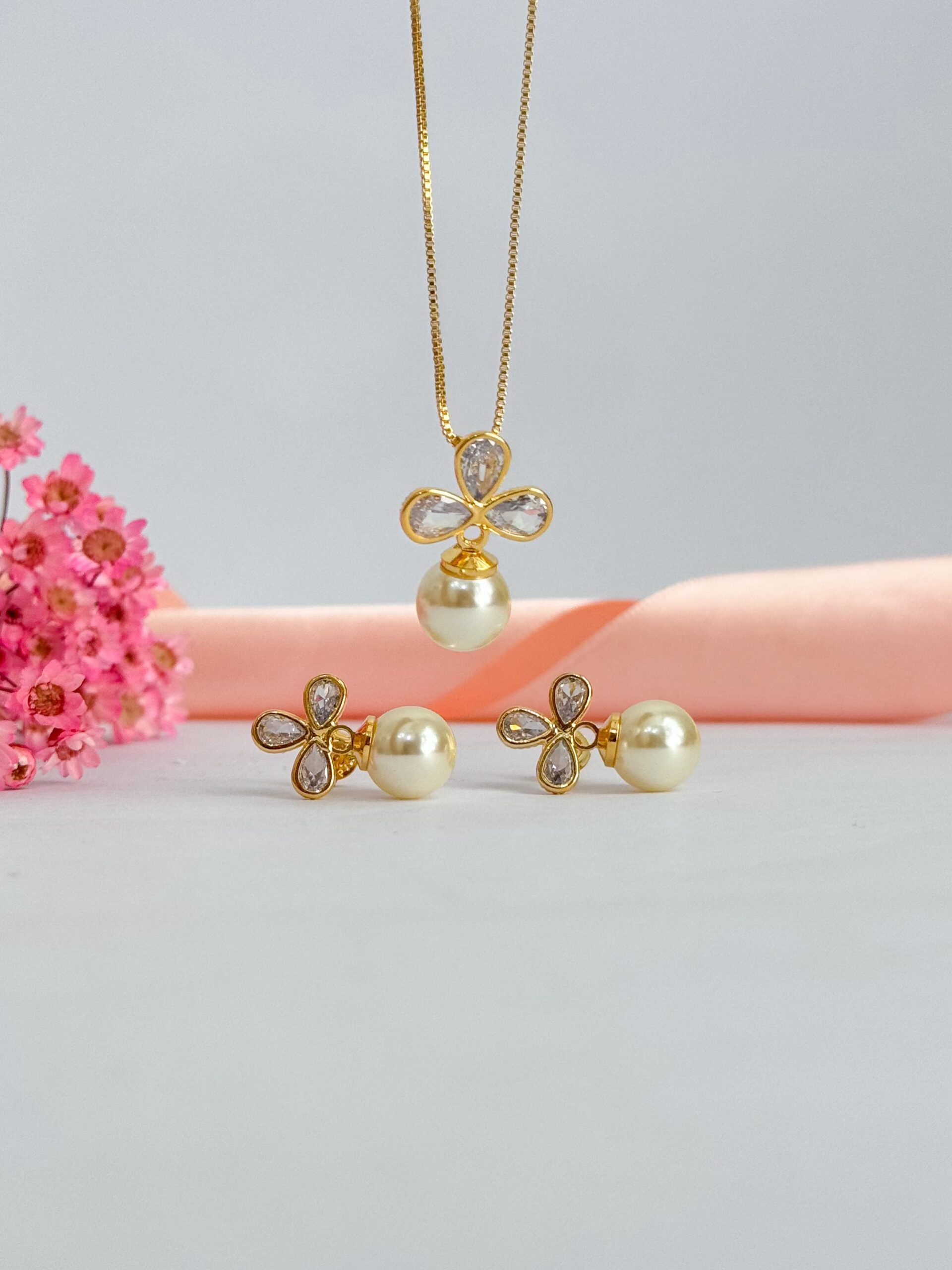 Conjunto Laço com Pérola Delicate