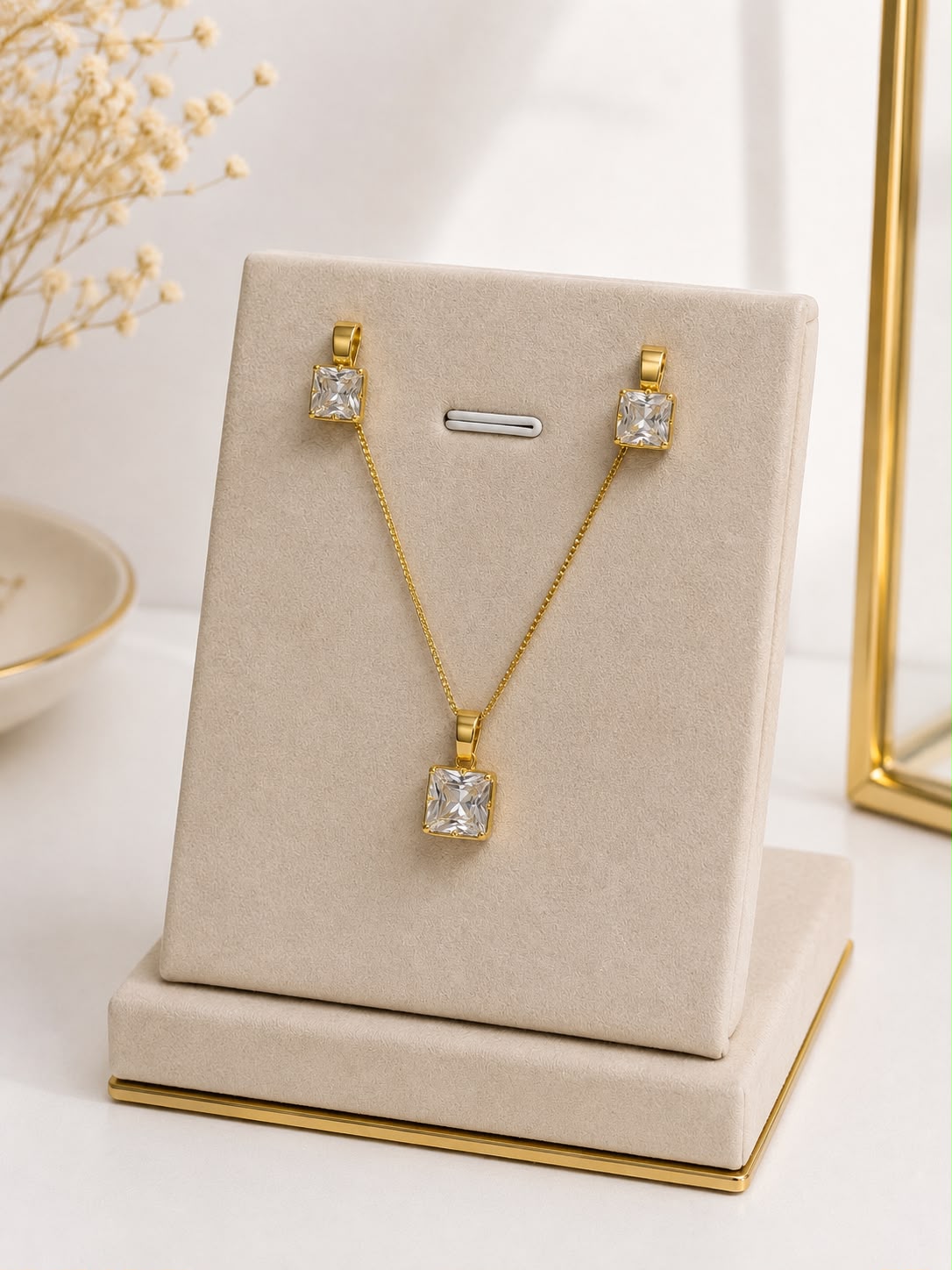 Conjunto Crystal Square ✨